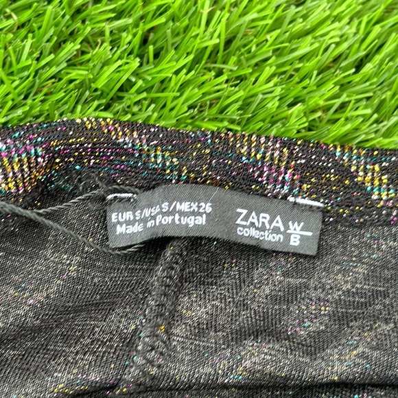 Zara Black and Gold Jumpsuit with Halter Neckline - Picture 9 of 9